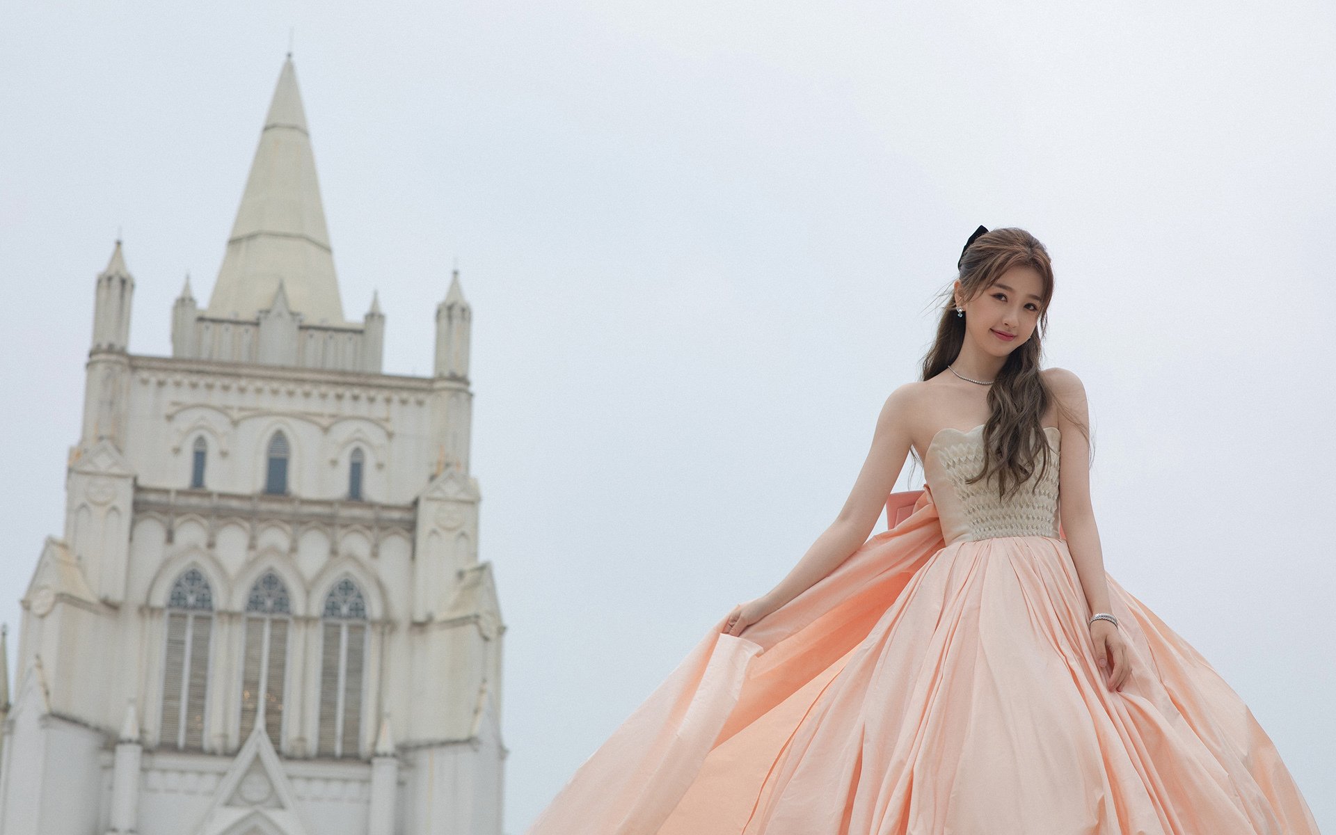 切尔西利用反击打破场上僵局，切尔西逆袭