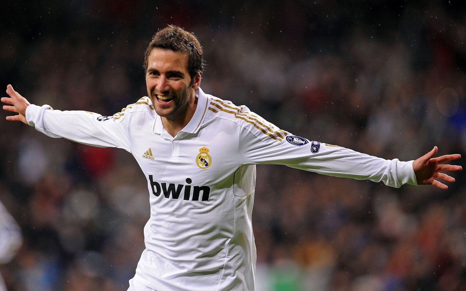 “德甲争冠大战打响,最后的关键战役即将到来”,德甲榜首大战