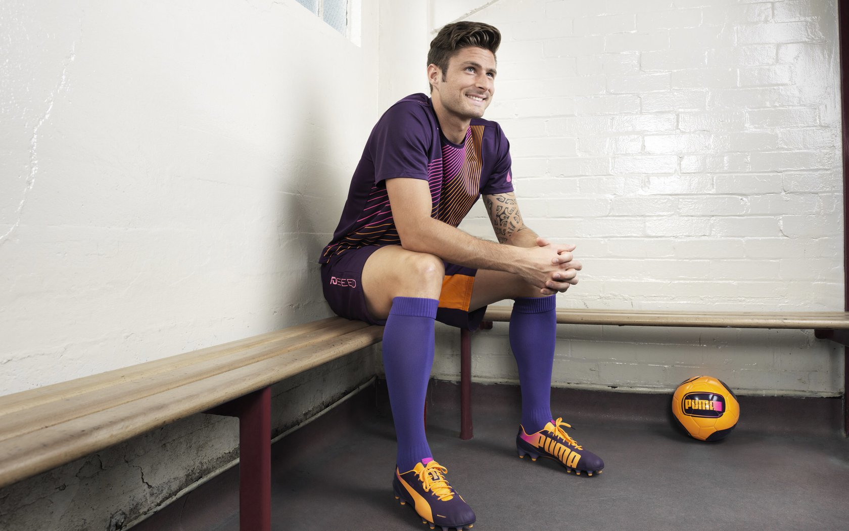 球队的攻防平衡：战术布局的核心要义，篮球比赛中,攻防战术都包括个人战术和集体战术